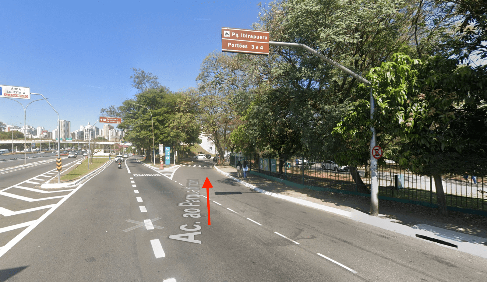 Fachada do estacionamento Portão 3